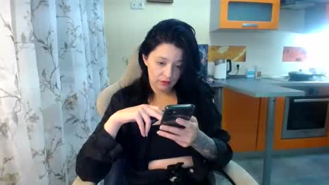 Snapshot of kris_again chatting on July 6, 10:23 pm Kris online show from July 6, 10:23 pm