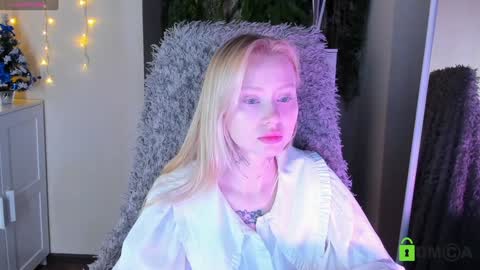 Snapshot of kris_grant chatting on December 27, 10:12 am kris_grant online show from December 27, 10:12 am