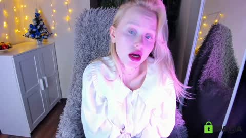 Snapshot of kris_grant chatting on December 27, 1:18 pm kris_grant online show from December 27, 1:18 pm