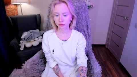 Snapshot of kris_grant chatting on January 20, 1:21 pm kris_grant online show from January 20, 1:21 pm