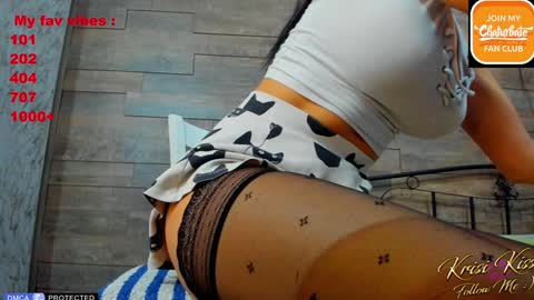 Snapshot of krisi_kiss chatting on January 4, 1:42 pm KrisiFollow me  Thumb UP  online show from January 4, 1:42 pm