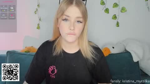 Snapshot of krisi_myrr chatting on April 29, 1:37 pm Kristina3 online show from April 29, 1:37 pm