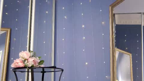 kriskras__ online show from September 18, 5:20 am