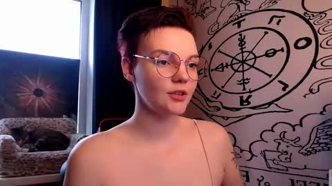 krisneal online show from November 16, 8:42 am