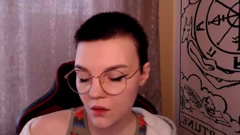 krisneal online show from February 28, 9:10 am