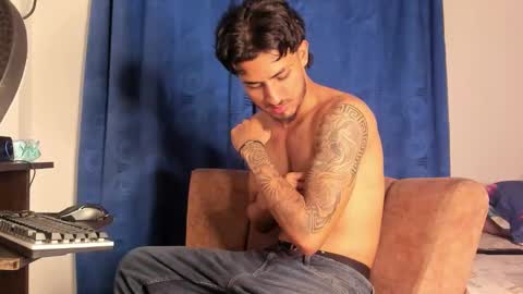 Snapshot of kriss_edwards chatting on March 17, 1:10 am Kriss online show from March 17, 1:10 am