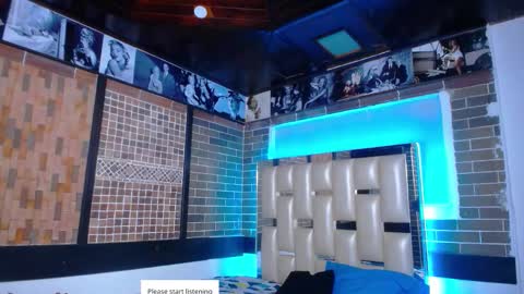 kriss_sweetboobs online show from October 22, 12:27 pm