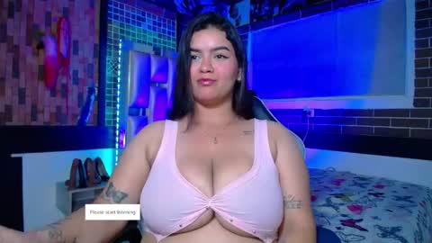 kriss_sweetboobs online show from April 17, 4:54 pm