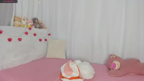 Snapshot of krissell_ chatting on May 10, 3:12 am SammyKrissell online show from May 10, 3:12 am