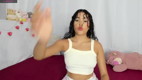 Snapshot of krissell_ chatting on May 19, 4:41 am SammyKrissell online show from May 19, 4:41 am
