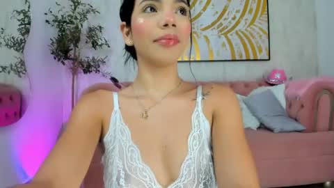 Snapshot of krissi_latore chatting on May 16, 12:59 pm Krisstine online show from May 16, 12:59 pm