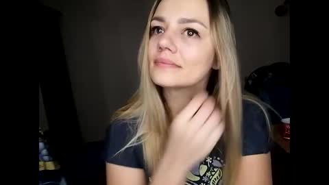 KrissSexi online show from December 18, 11:45 am