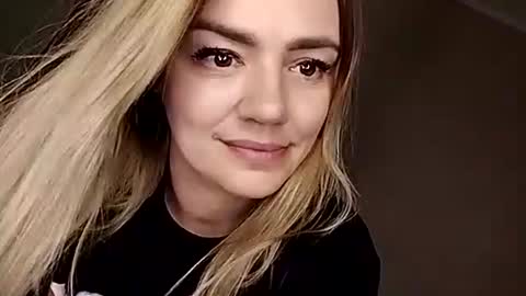 KrissSexi online show from September 15, 9:37 pm