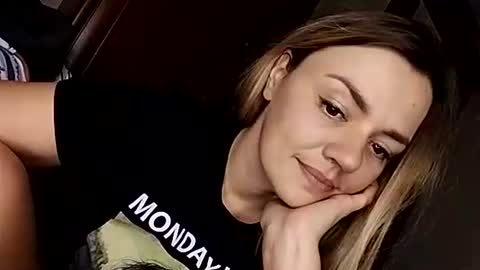 KrissSexi online show from September 18, 5:59 pm