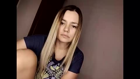 KrissSexi online show from November 19, 11:21 am