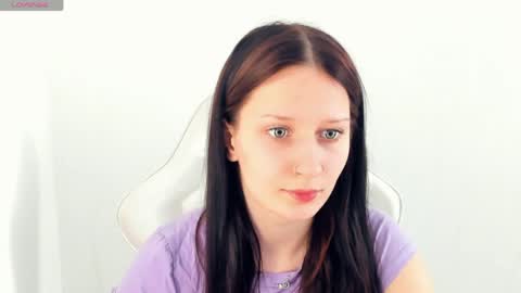 krissshoww online show from April 8, 11:10 am