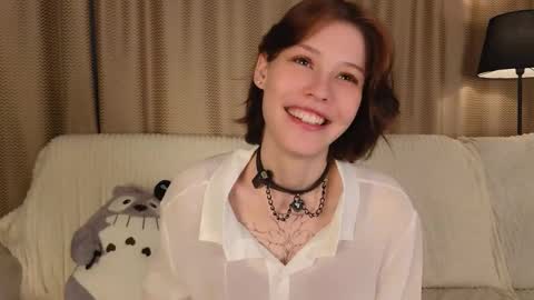 Snapshot of krissyhei chatting on September 18, 1:18 am Sarah online show from September 18, 1:18 am