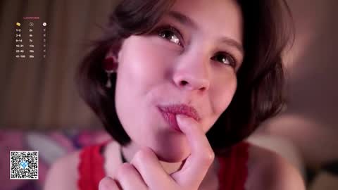 Snapshot of krissyhei chatting on October 6, 1:14 am Sarah online show from October 6, 1:14 am