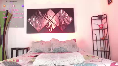 Snapshot of krissyyts chatting on October 18, 7:14 pm Andrea online show from October 18, 7:14 pm