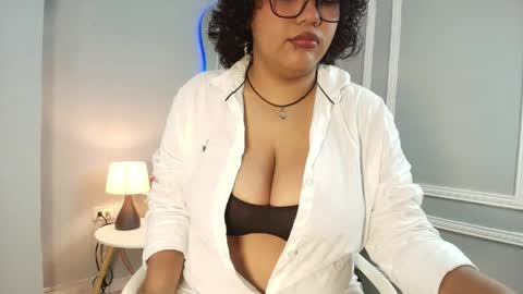 Snapshot of kristal_donne chatting on June 9, 12:06 pm KRISTYN online show from June 9, 12:06 pm
