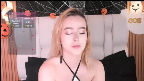 kristal online show from October 30, 1:01 pm