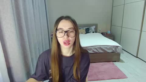 twitter    Annemarye 23 online show from December 23, 8:01 am