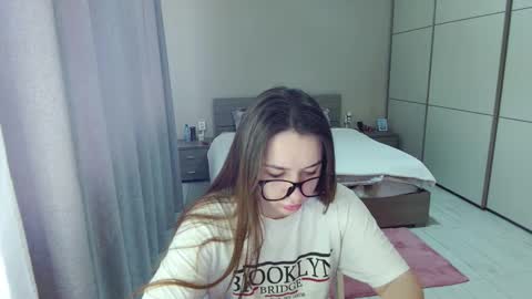 twitter    Annemarye 23 online show from March 7, 9:06 am