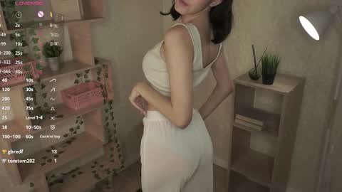 Emma online show from October 20, 8:20 pm