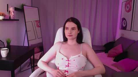 Sophia online show from March 30, 1:06 am