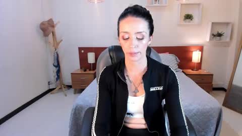 Snapshot of kristen_garner chatting on January 4, 8:16 pm Sophia online show from January 4, 8:16 pm