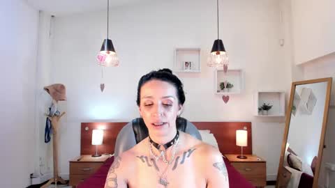 Snapshot of kristen_garner chatting on February 16, 12:30 am Sophia online show from February 16, 12:30 am