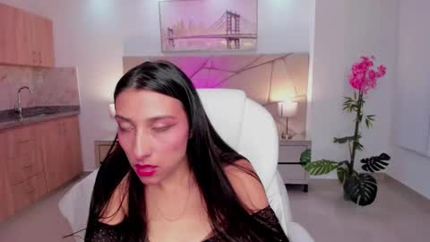 Kristine 33 online show from September 25, 9:40 pm