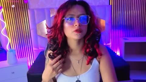 kristen_tay online show from March 9, 3:32 am