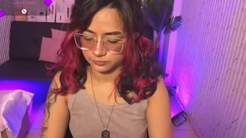 kristen_tay online show from April 13, 3:23 am