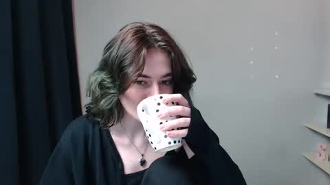 Snapshot of kristi_nas chatting on January 7, 1:24 pm Kristina online show from January 7, 1:24 pm