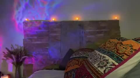 Snapshot of kristi_sinner chatting on November 17, 4:29 am Kristi online show from November 17, 4:29 am