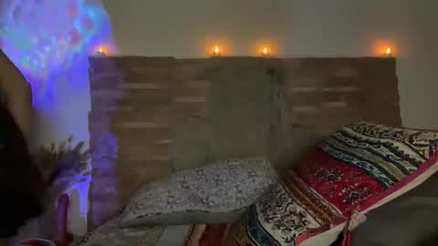 Snapshot of kristi_sinner chatting on November 25, 4:23 am Kristi online show from November 25, 4:23 am