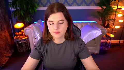 Snapshot of kristifoxy chatting on June 16, 12:19 pm kristifoxy online show from June 16, 12:19 pm