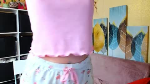 Christina online show from April 5, 6:21 am