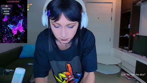 Snapshot of kristinaholland chatting on December 27, 6:10 pm kristina online show from December 27, 6:10 pm