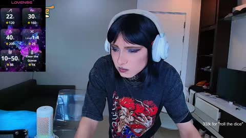 Snapshot of kristinaholland chatting on December 31, 8:15 am kristina online show from December 31, 8:15 am