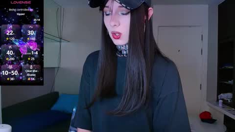 Snapshot of kristinaholland chatting on February 20, 11:42 am kristina online show from February 20, 11:42 am