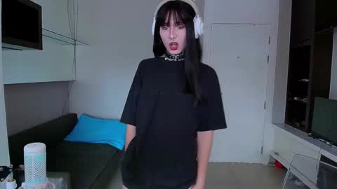 Snapshot of kristinaholland chatting on March 11, 7:58 am kristina online show from March 11, 7:58 am