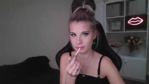 KristineAmore online show from October 13, 2:06 pm