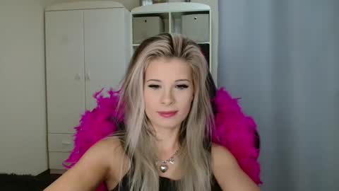 KristineAmore online show from October 23, 7:29 am