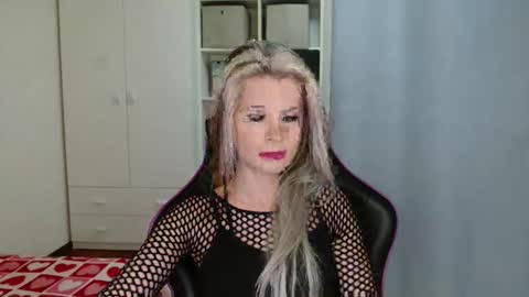 KristineAmore online show from February 6, 7:45 am