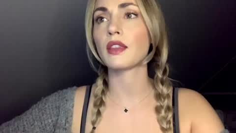 KristineAmore online show from April 20, 8:10 pm