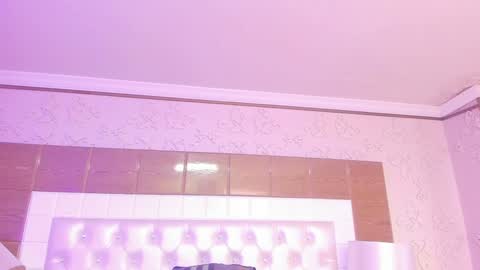 kristin online show from February 8, 4:14 pm