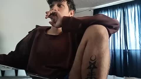 Snapshot of kristof1020 chatting on November 8, 5:23 pm kristof1020 online show from November 8, 5:23 pm