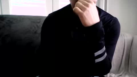 Snapshot of kristoffer220 chatting on March 10, 11:21 am kristoffer220 online show from March 10, 11:21 am